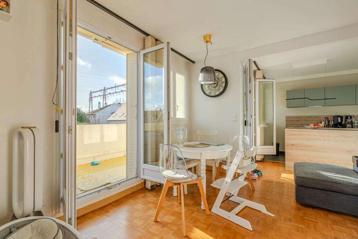 Appartement à CHEVILLY-LARUE