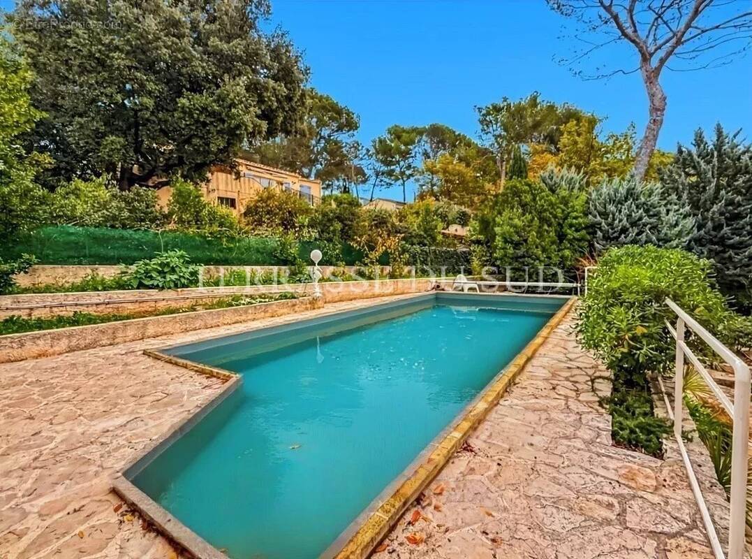 Maison à BOUC-BEL-AIR