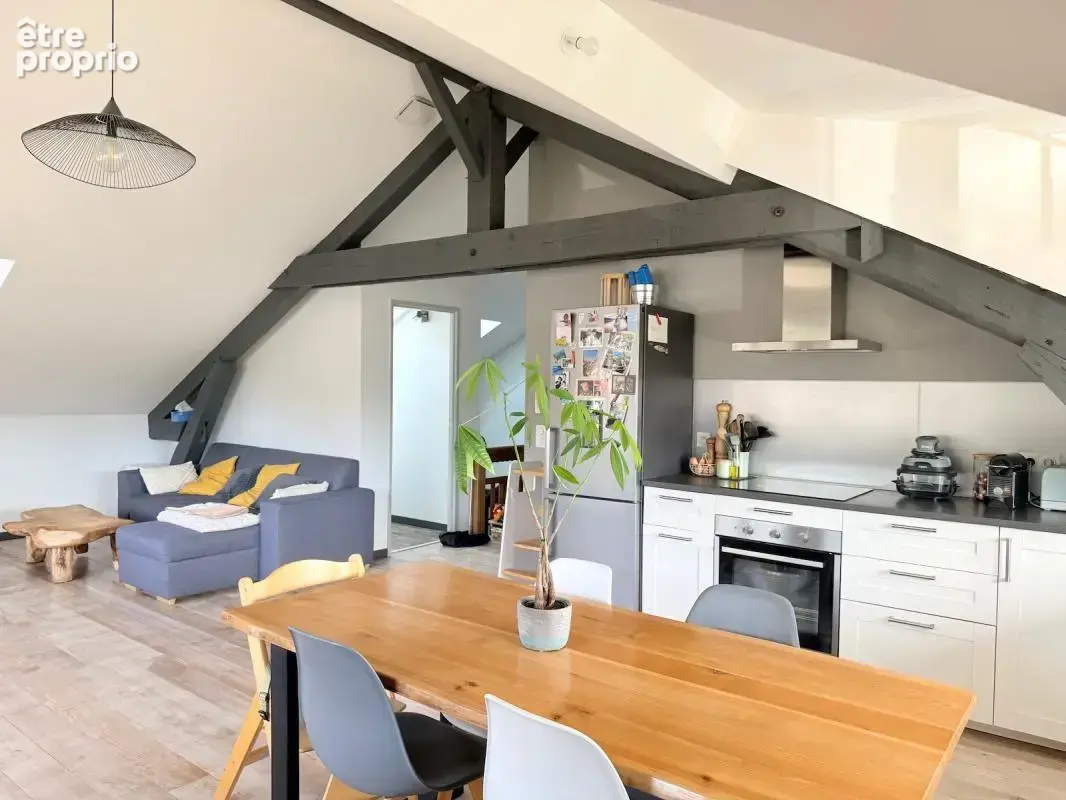Immeuble mixte rénové avec activité touristique, appartement T4 et local professionnel - photo 9