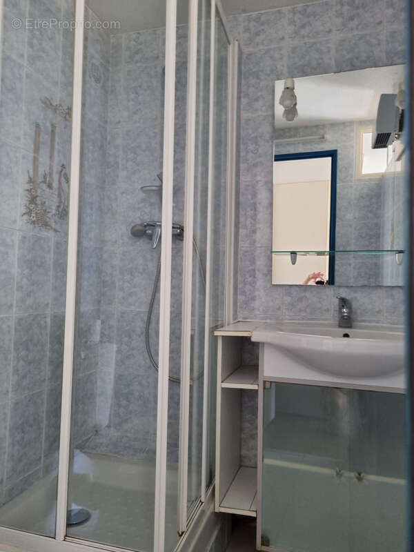 A vendre - gruissan - au coeur du port et proche de plage du grazel -  appartement 4 couchages - terrasse - pi - photo 11