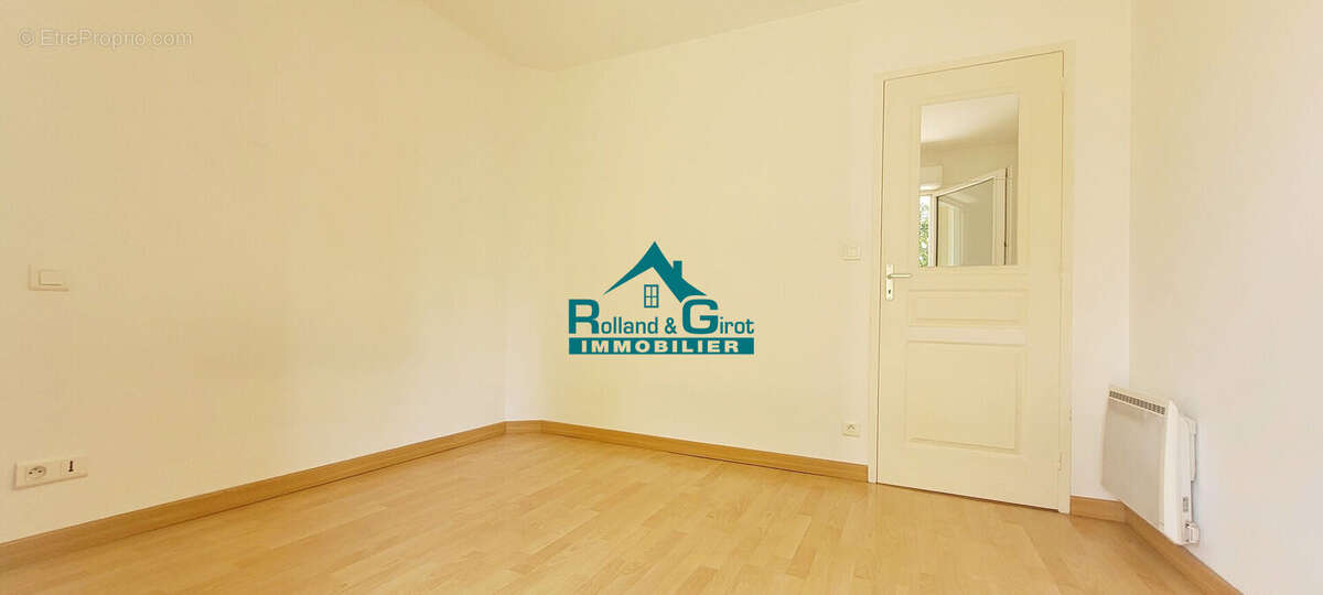 Appartement à SAINT-MEDARD-SUR-ILLE