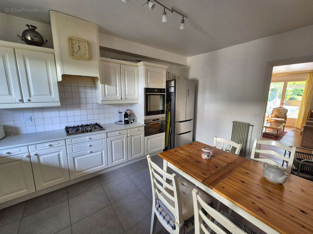 Maison à JOUY-EN-JOSAS