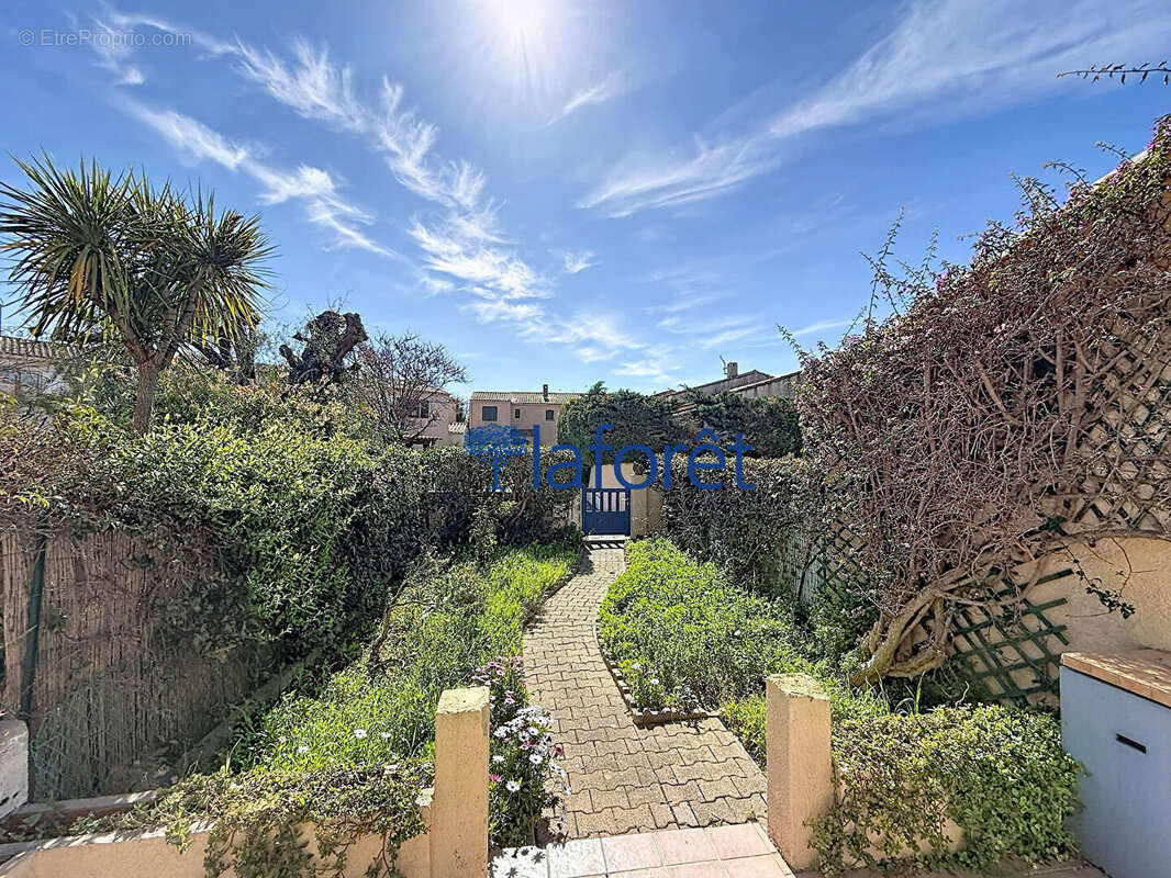 Maison à CARQUEIRANNE