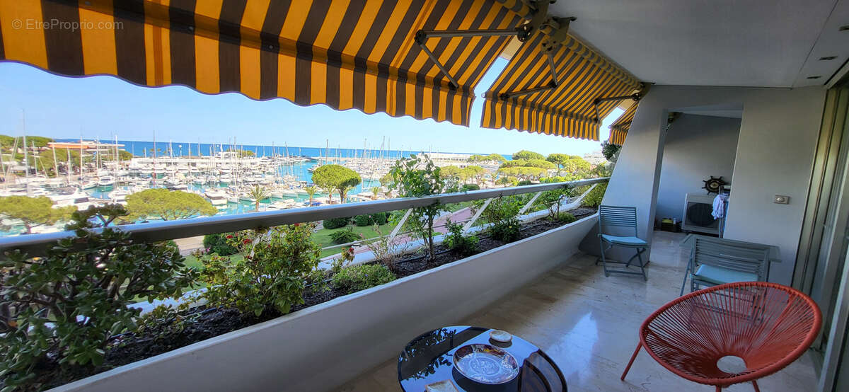 Appartement à VILLENEUVE-LOUBET