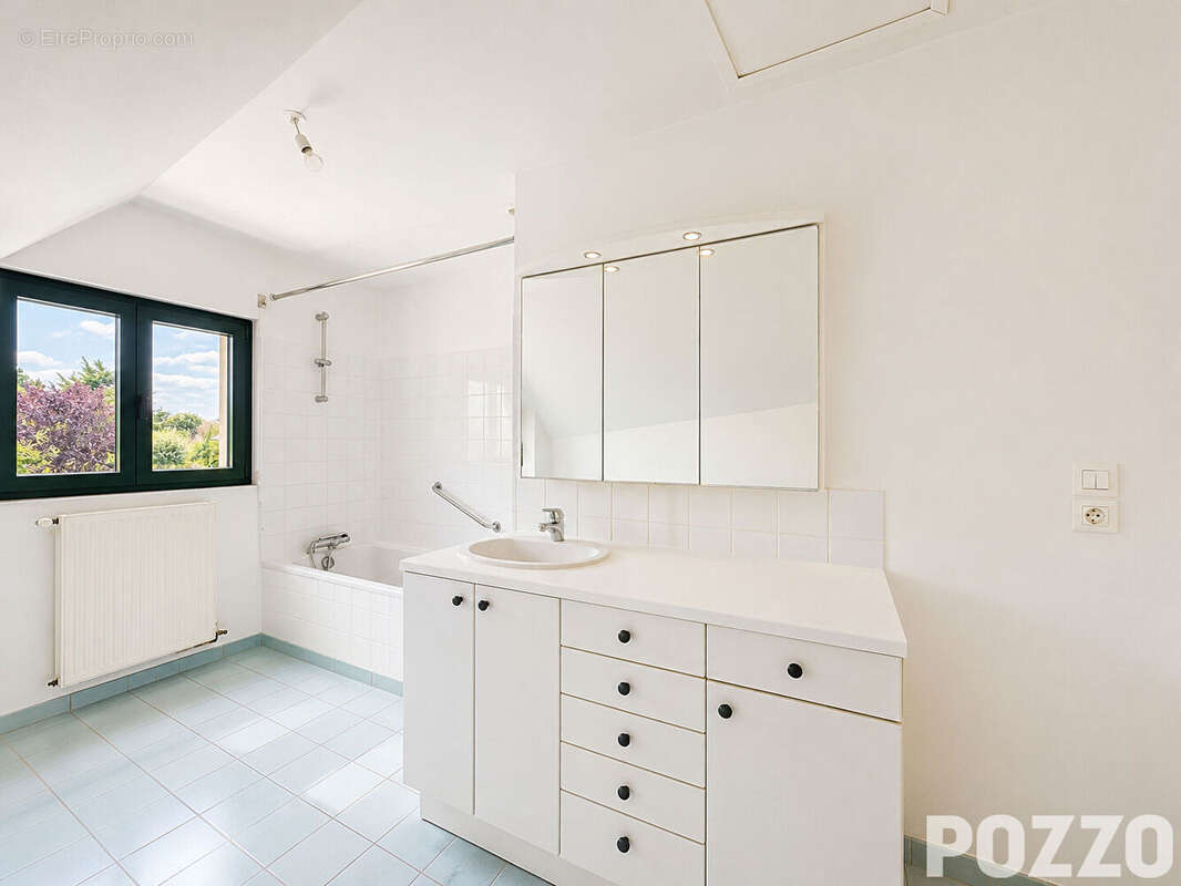 Maison familiale avec vue mer à Granville - photo 9
