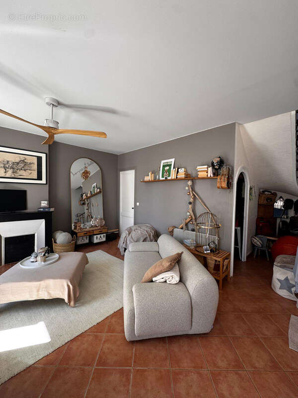 Maison en pierre rénovée - 3 chambres - Cour de 70 m2 - - photo 11