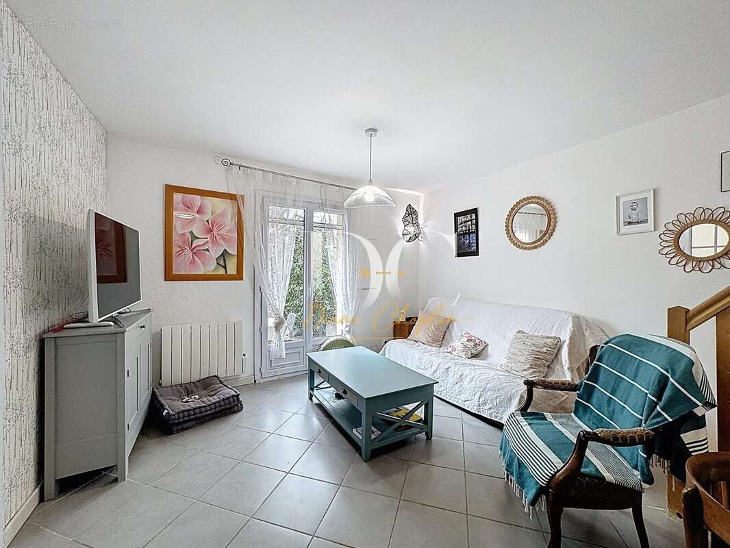 Maison à LES ANGLES