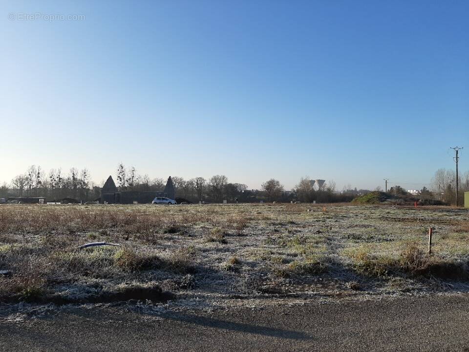 Terrain à SAINT-PATERNE
