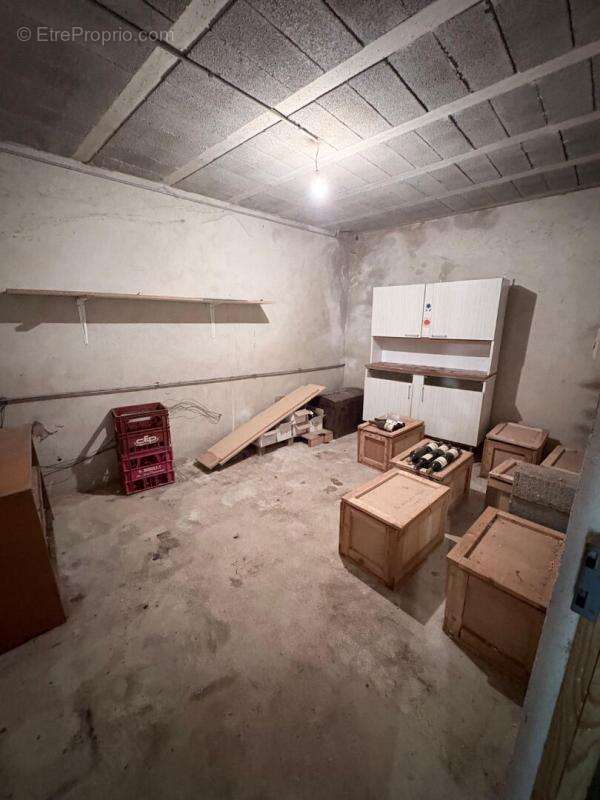 Ancien corps de ferme à fort potentiel avec dépendances - photo 15