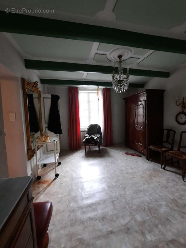 Maison à SAINTE-EULALIE-DE-CERNON