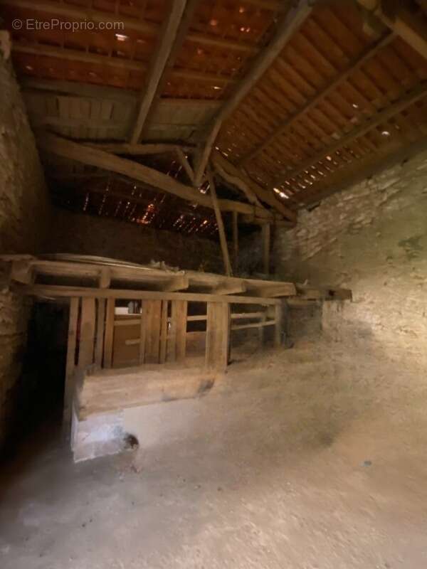 Maison à BUNZAC