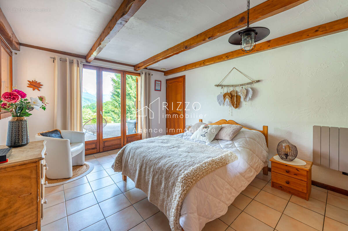 Chalet au calme dans les hauteurs - photo 14