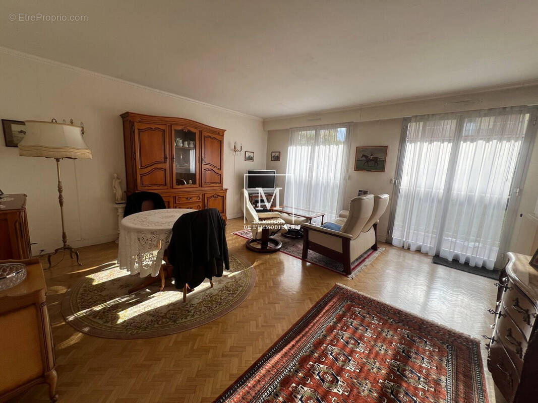 Appartement à MAISONS-LAFFITTE