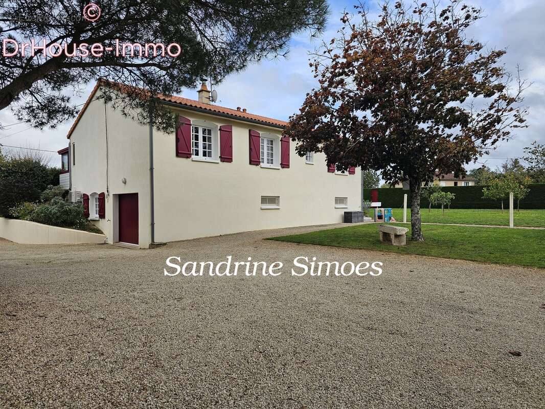 Maison à LATHUS-SAINT-REMY