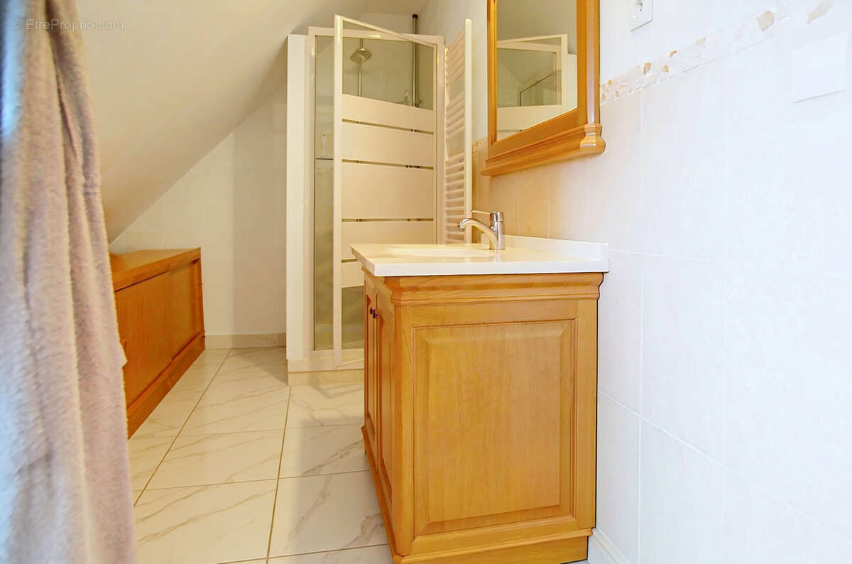 Maison à MANTES-LA-JOLIE