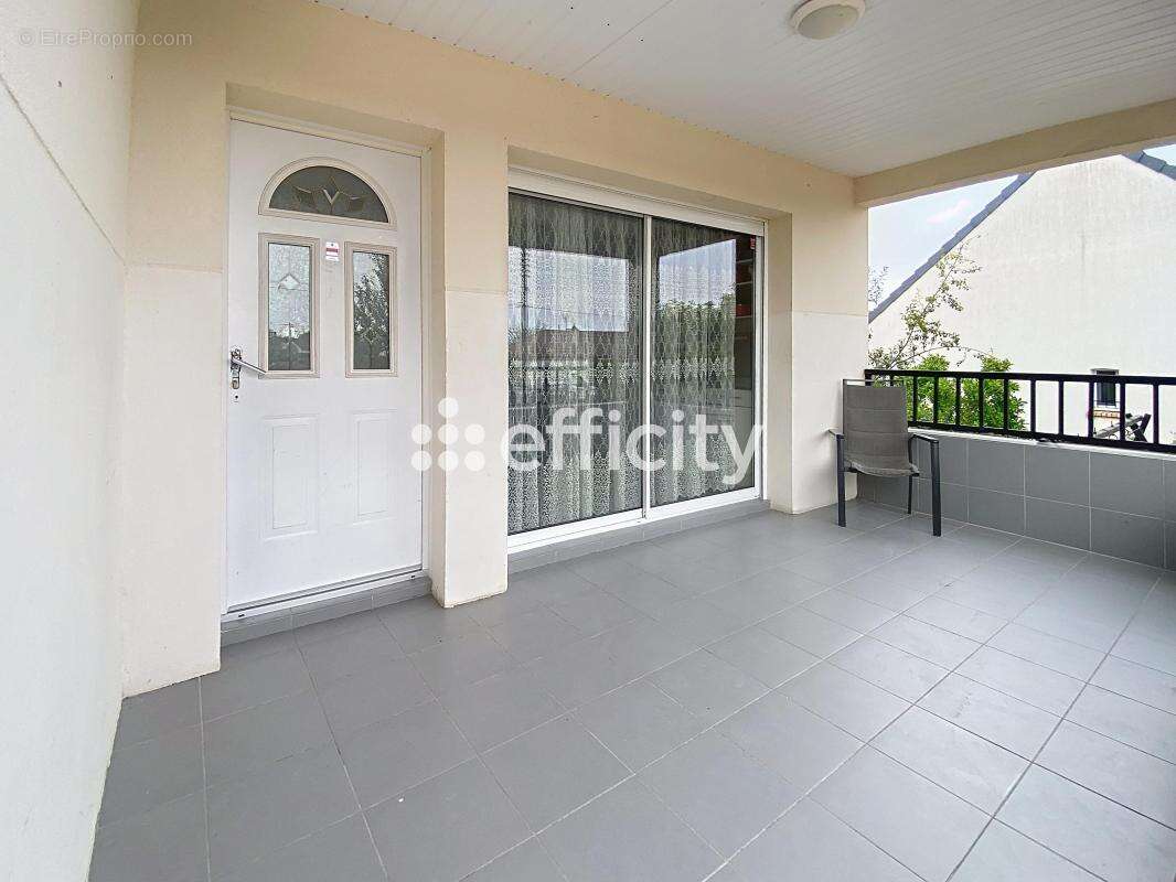 Maison 135 m² à Villemandeur  - photo 10