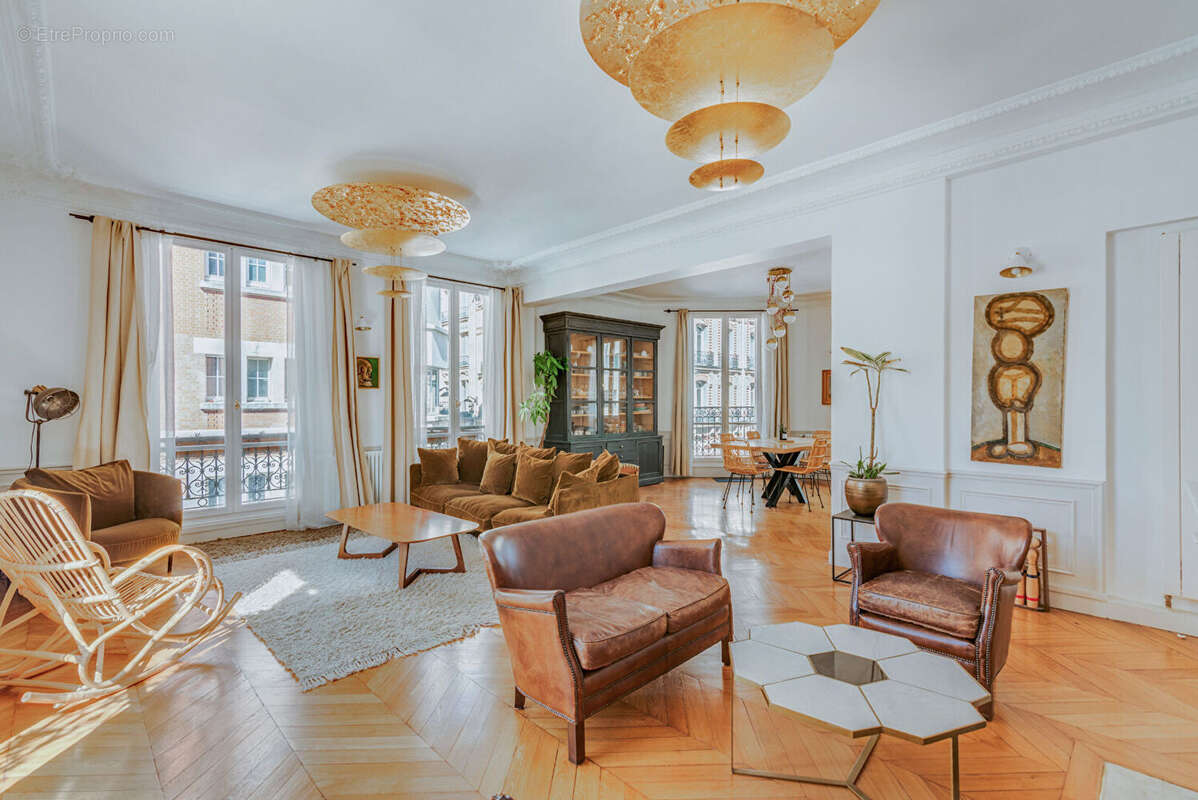 Paris 15 - maison  hotel particulier - photo 2