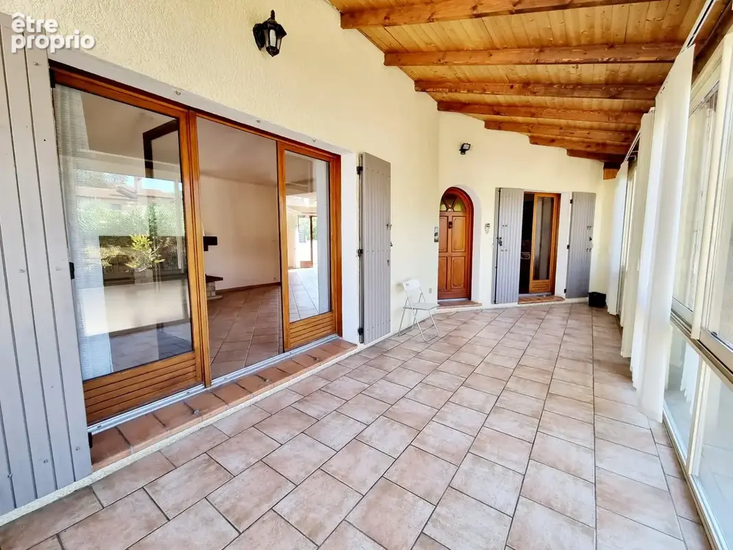 Maison de 127 m2 avec Piscine et sous-sol complet - photo 2