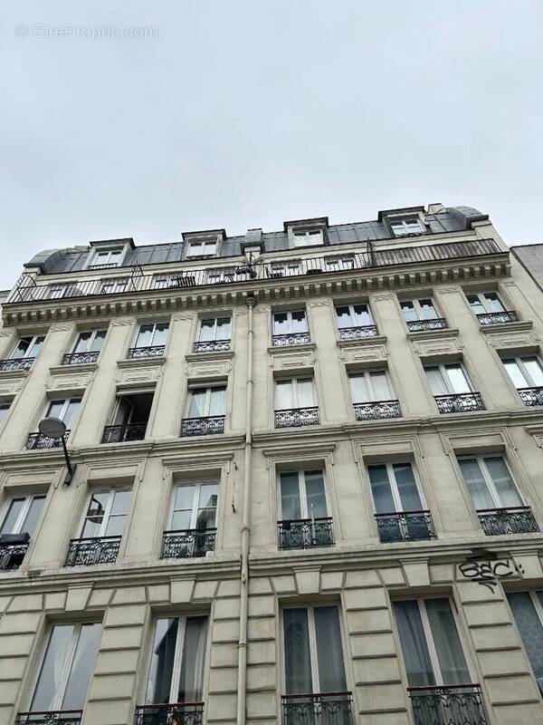 Appartement à PARIS-11E