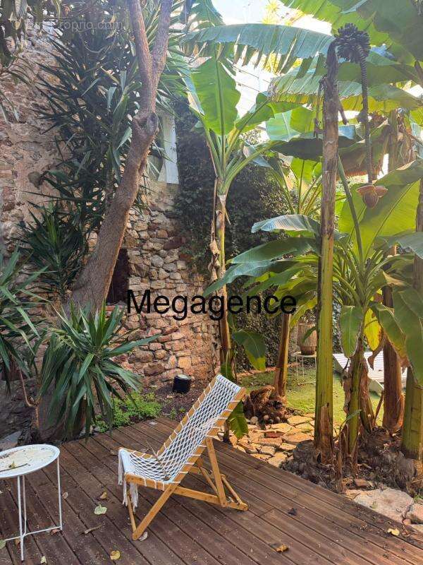 Appartement à HYERES