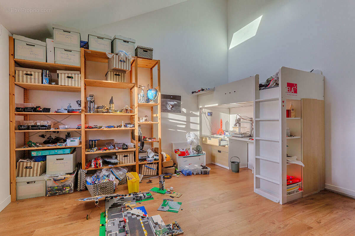 Maison à FONTENAY-LE-FLEURY