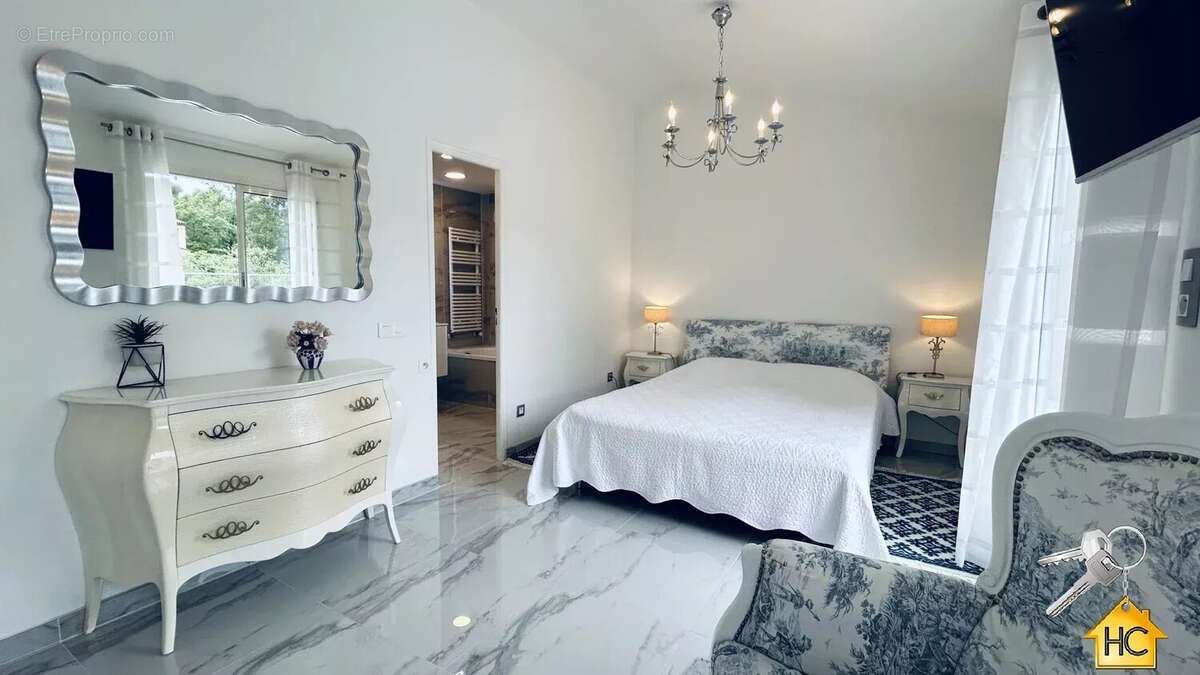 Maison à MOUANS-SARTOUX