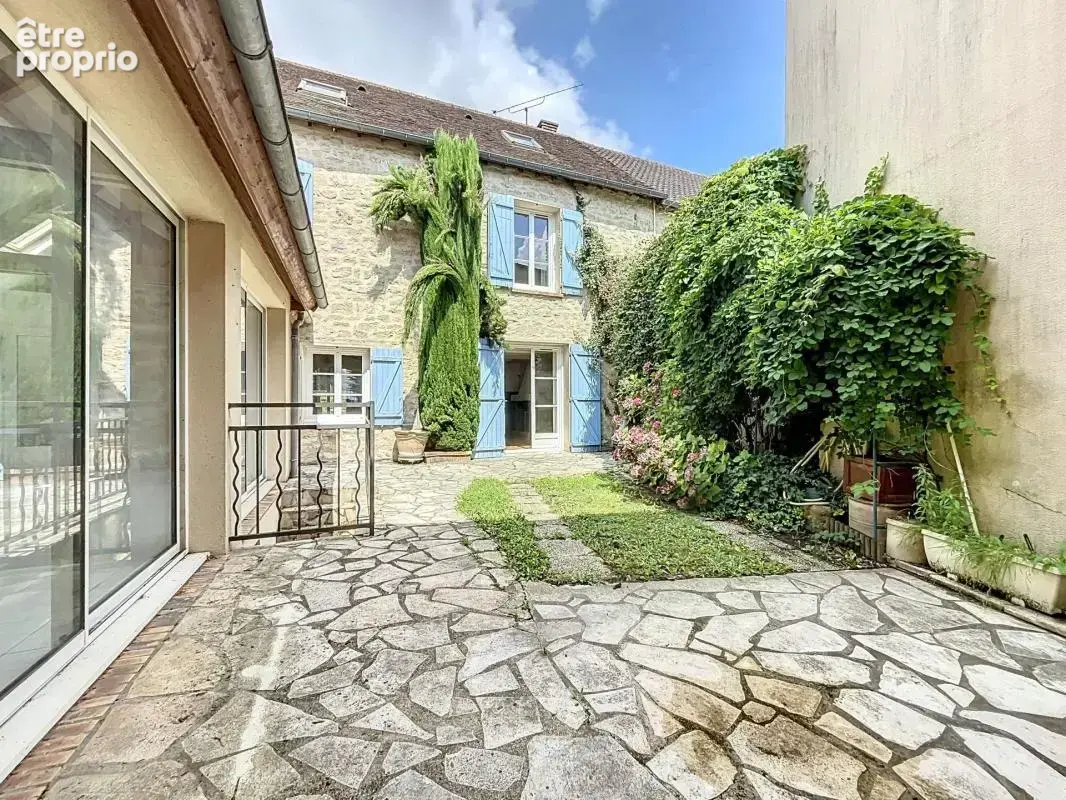 Maison en pierre 160m² – possibilité 2 logements – jardin clos - photo 3