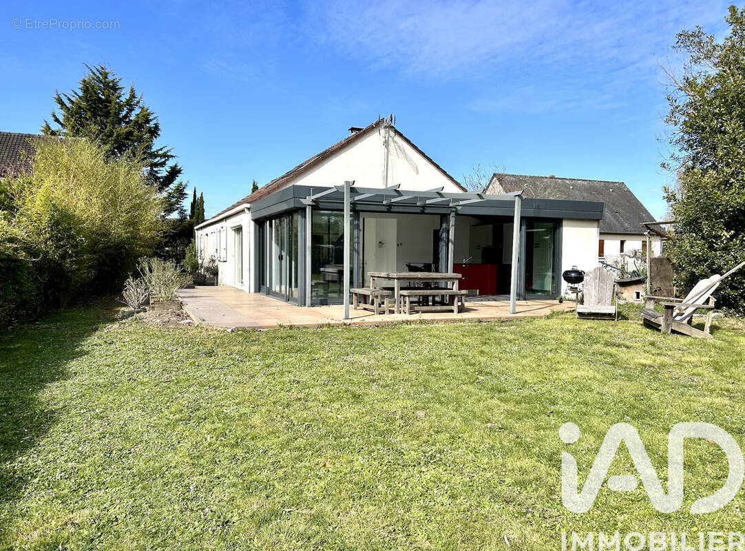 Photo 1 - Maison à ROCHECORBON