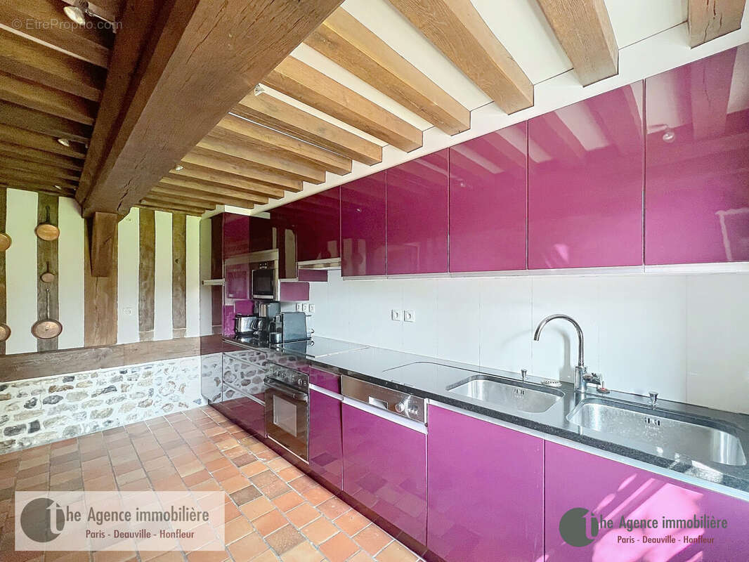 Maison à FIQUEFLEUR-EQUAINVILLE