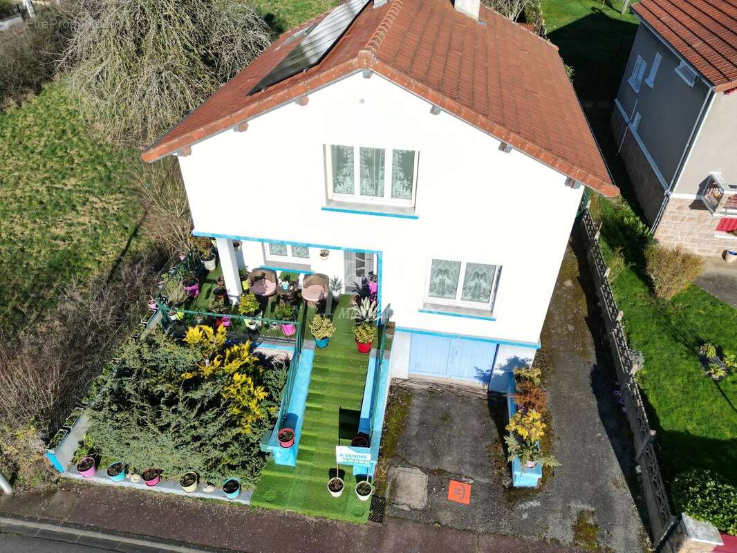 Maison à SAINT-ELOY-LES-MINES