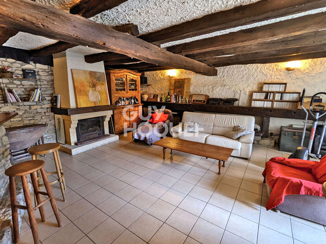 Maison à VAIRE-LE-PETIT