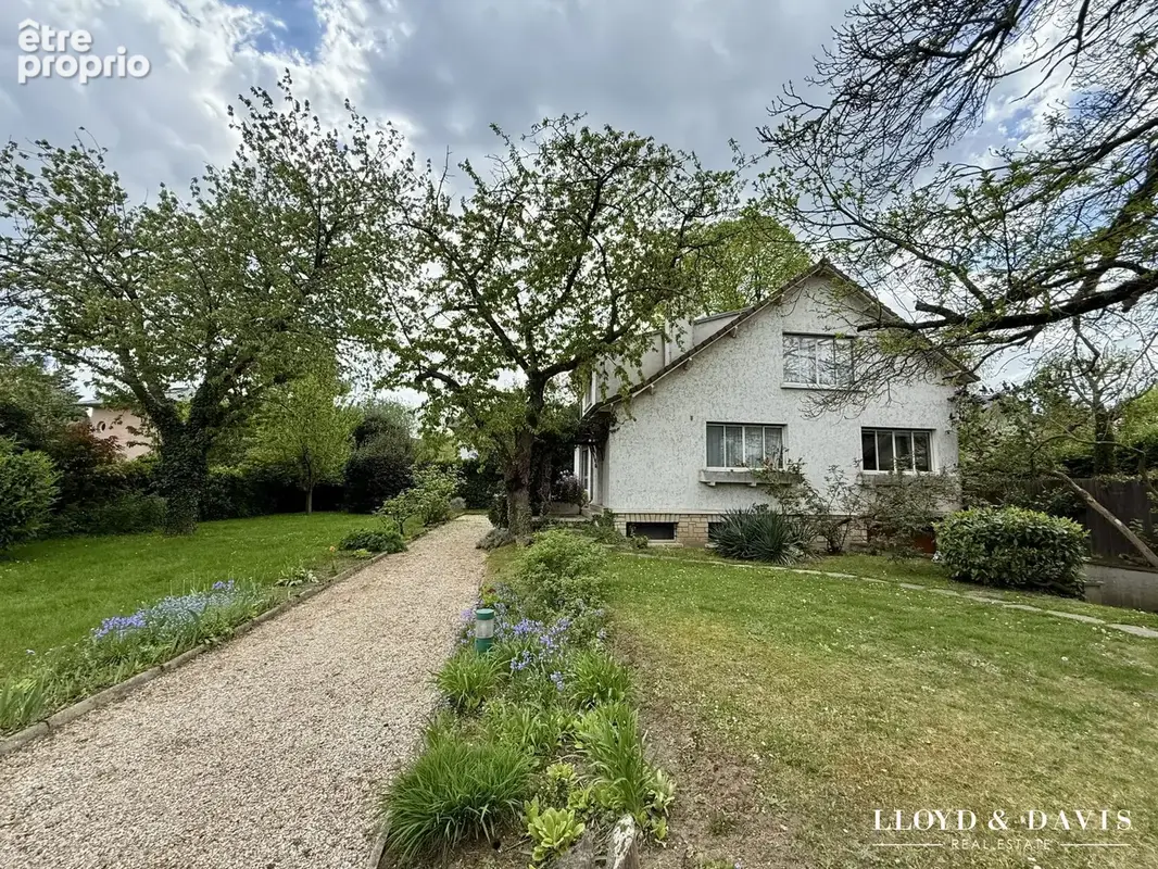 Maison 178 m² à Vaucresson  - photo 5