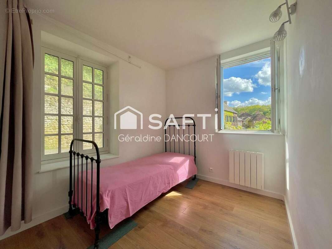 Appartement 160 m² à Saint-Ceneri-Le-Gerei  - photo 2