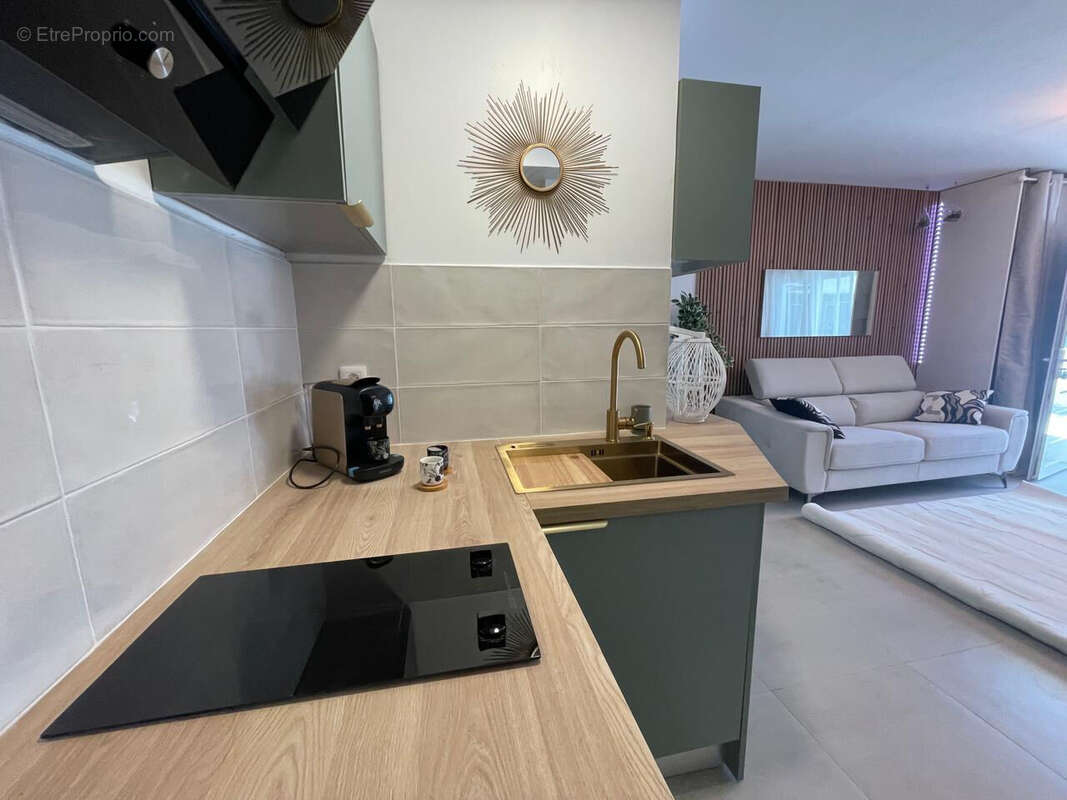 Photo 5 - Appartement à SAINT-DENIS