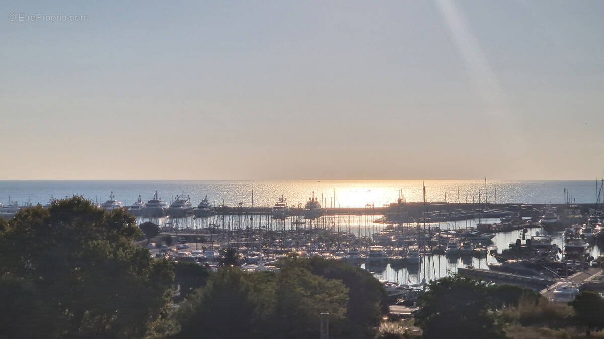 Appartement à ANTIBES