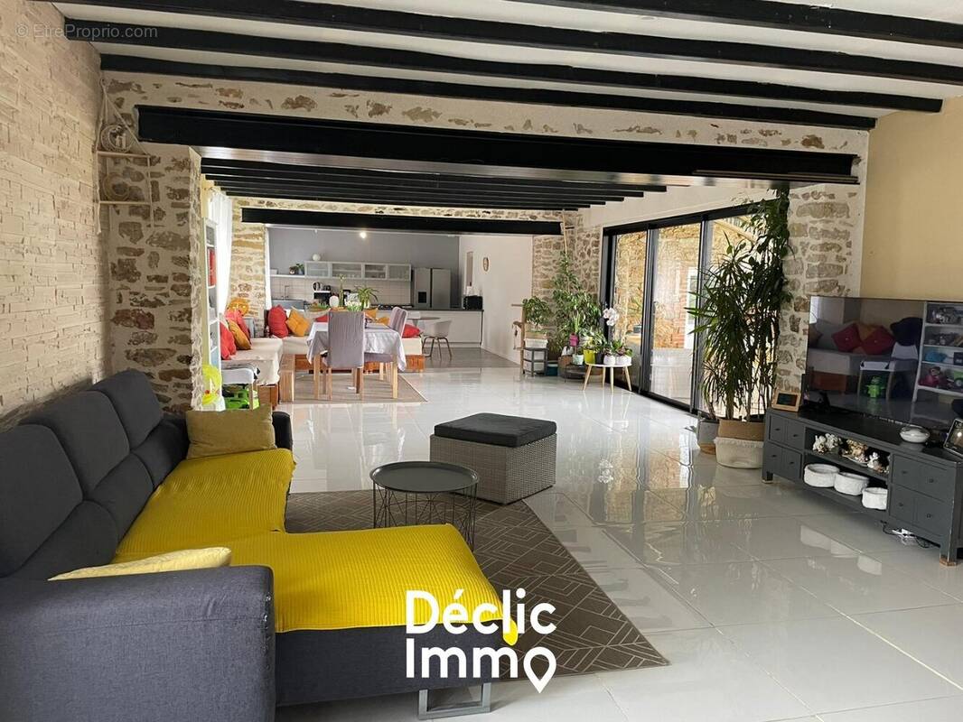 Maison à LES PINEAUX