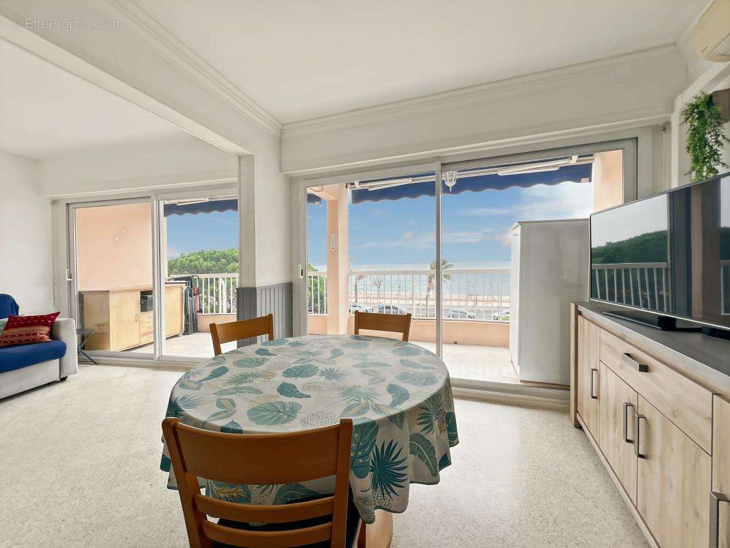 Appartement à FREJUS