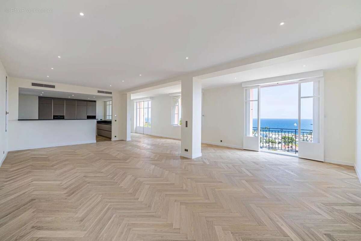 Appartement à BEAULIEU-SUR-MER