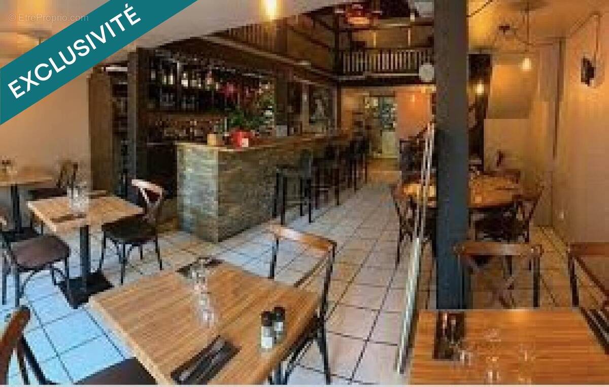 Photo 1 - Commerce à HYERES