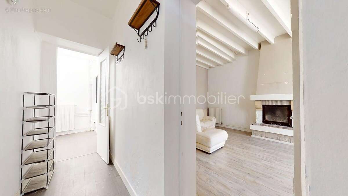 Maison à PONT-L'ABBE-D'ARNOULT