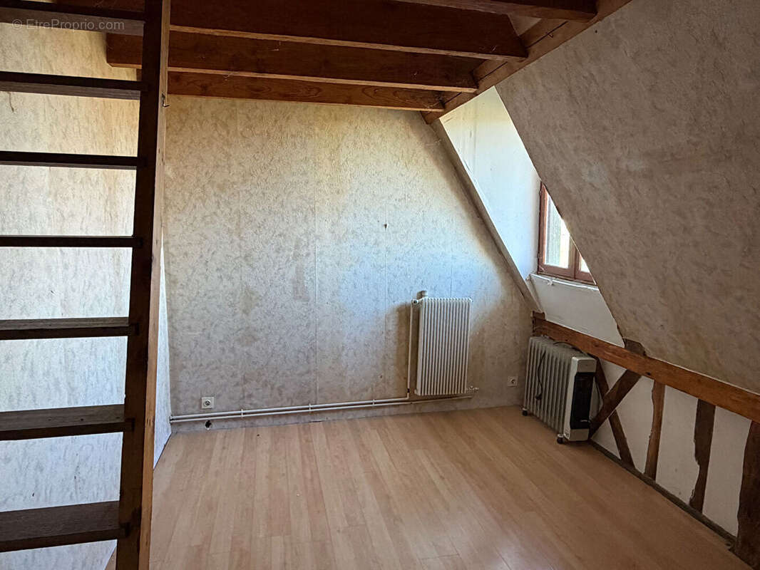 Maison à AMFREVILLE-LA-CAMPAGNE