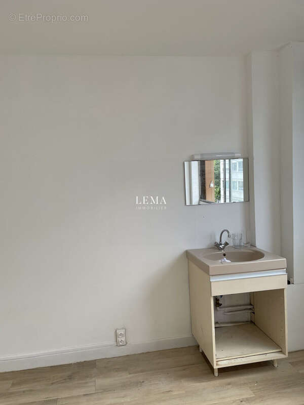 Appartement à LEVALLOIS-PERRET
