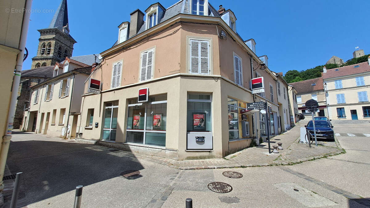 Commerce à CHEVREUSE