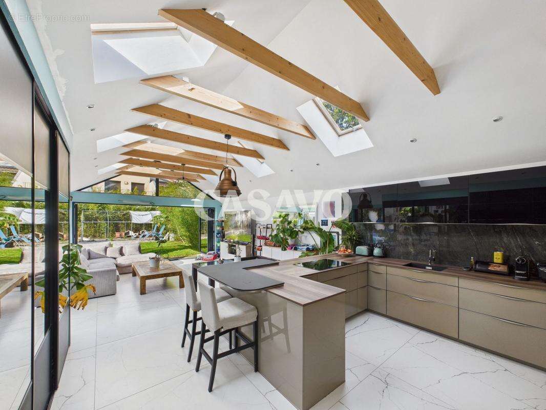 Maison à SAINT-MAUR-DES-FOSSES