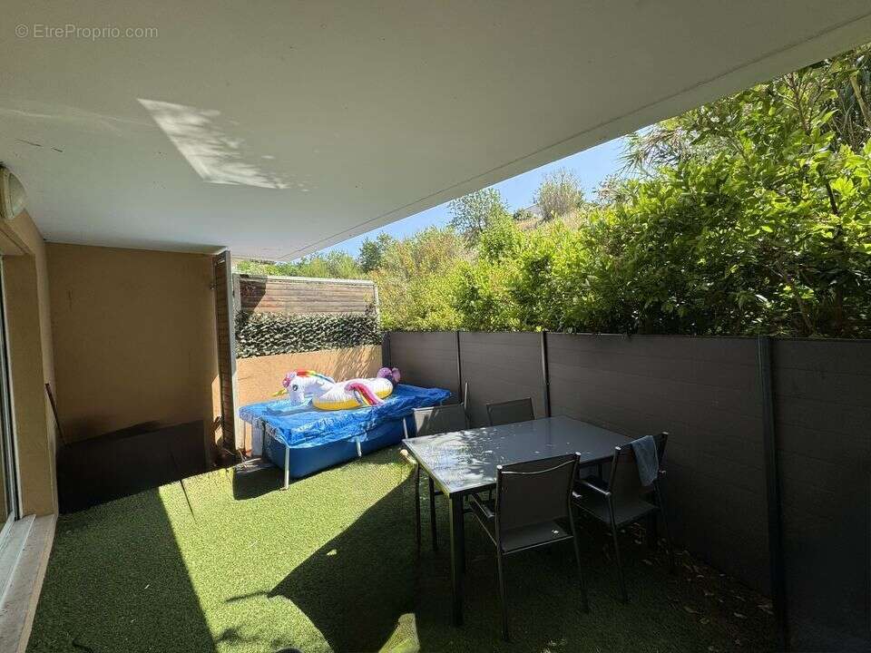 T3 -MARSEILLE - 13013 - TERRASSE - DOUBLE BOX - JARDIN - Appartement à MARSEILLE-13E