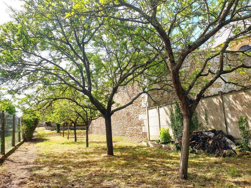 Maison à CRECY-COUVE