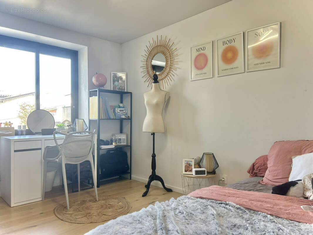 Appartement à VOURLES