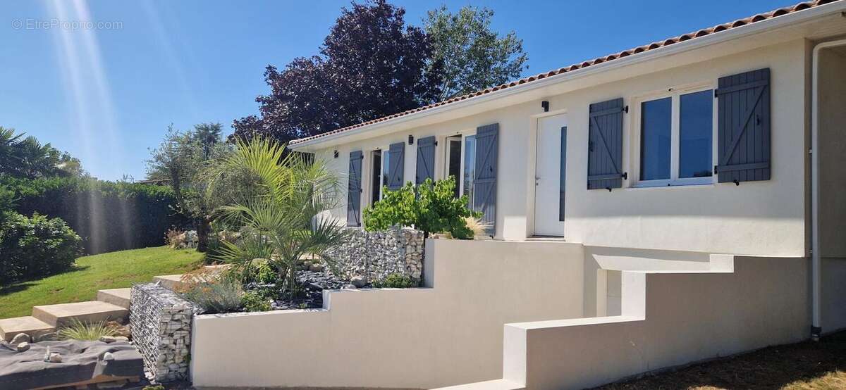Maison à NIEUL-SUR-MER