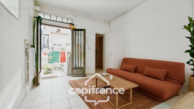Bagnolet-Quartier résidentiel-A vendre maison 2 pièces-28m2-Plain pied-Cour-Potentiel de surélévation-8mn métro Gallieni - photo 5