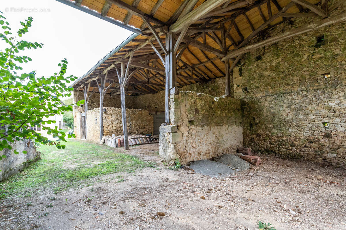 Maison à BOUSSAN